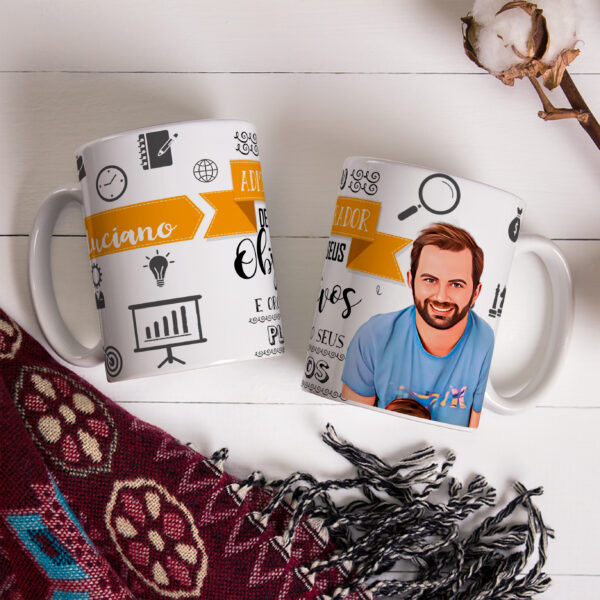 Caneca Profissões Com Caricatura Nome Envio Rápido Profissão Administração - 325ml - Image 3